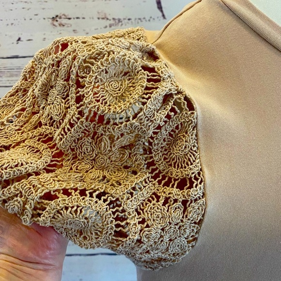 Cupio Tan Embroidered Sleeve Top XL – Boho Neutral Chic Versatile Everyday - Picture 3 of 7